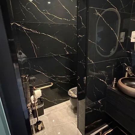 Luxury With Bukhari Luxury Apartamento